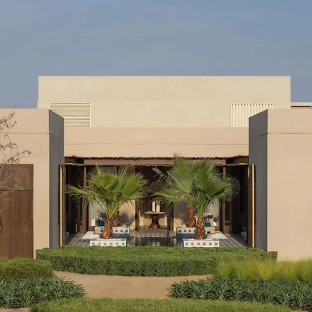Rare Finds Desert Resort-2